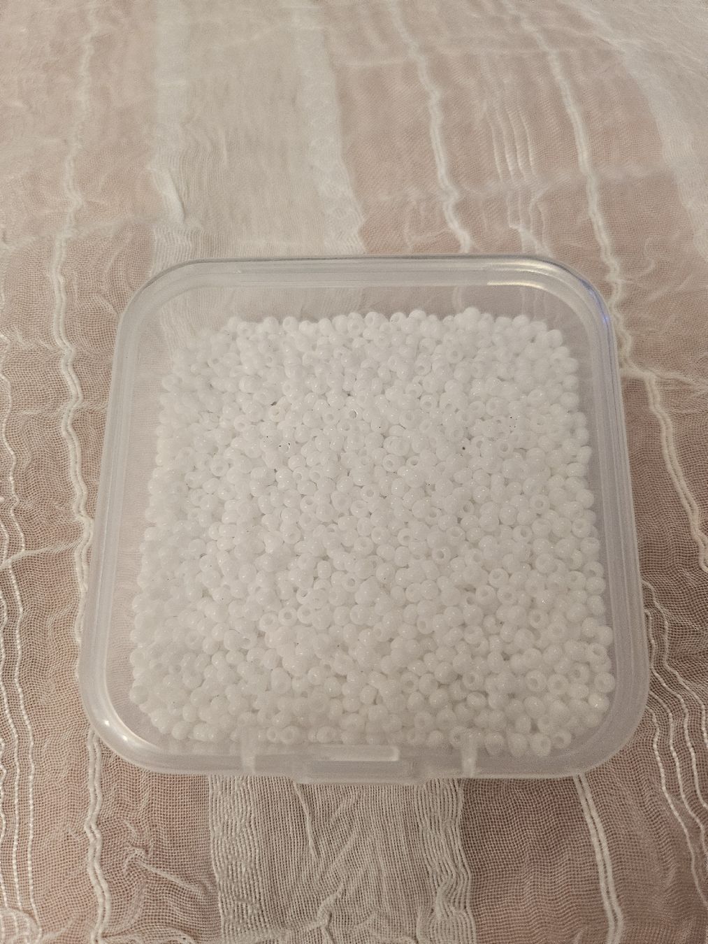 Perlen (unechte): Rocailles Perlen 2mm weis matt – Neu und originalverpackt aus Dietikon von Eleda