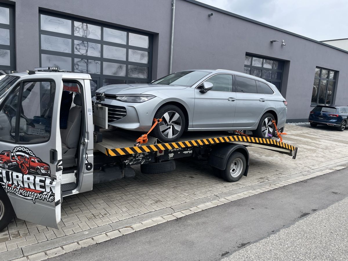 Automobili: Autotransporte Schweiz & Europaweit – Nuovo e nell'imballaggio originale da Schmidrüti venduto da FurrerAutotransporte