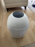 Tommee Tippee Nappy/Diaper Disposal System Plus Refills