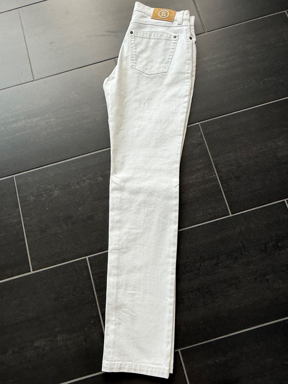 Bogner Jeans: weisse Jeans Bogner 40 – Nuovo (secondo la descrizione) da Uster venduto da mulaina 1