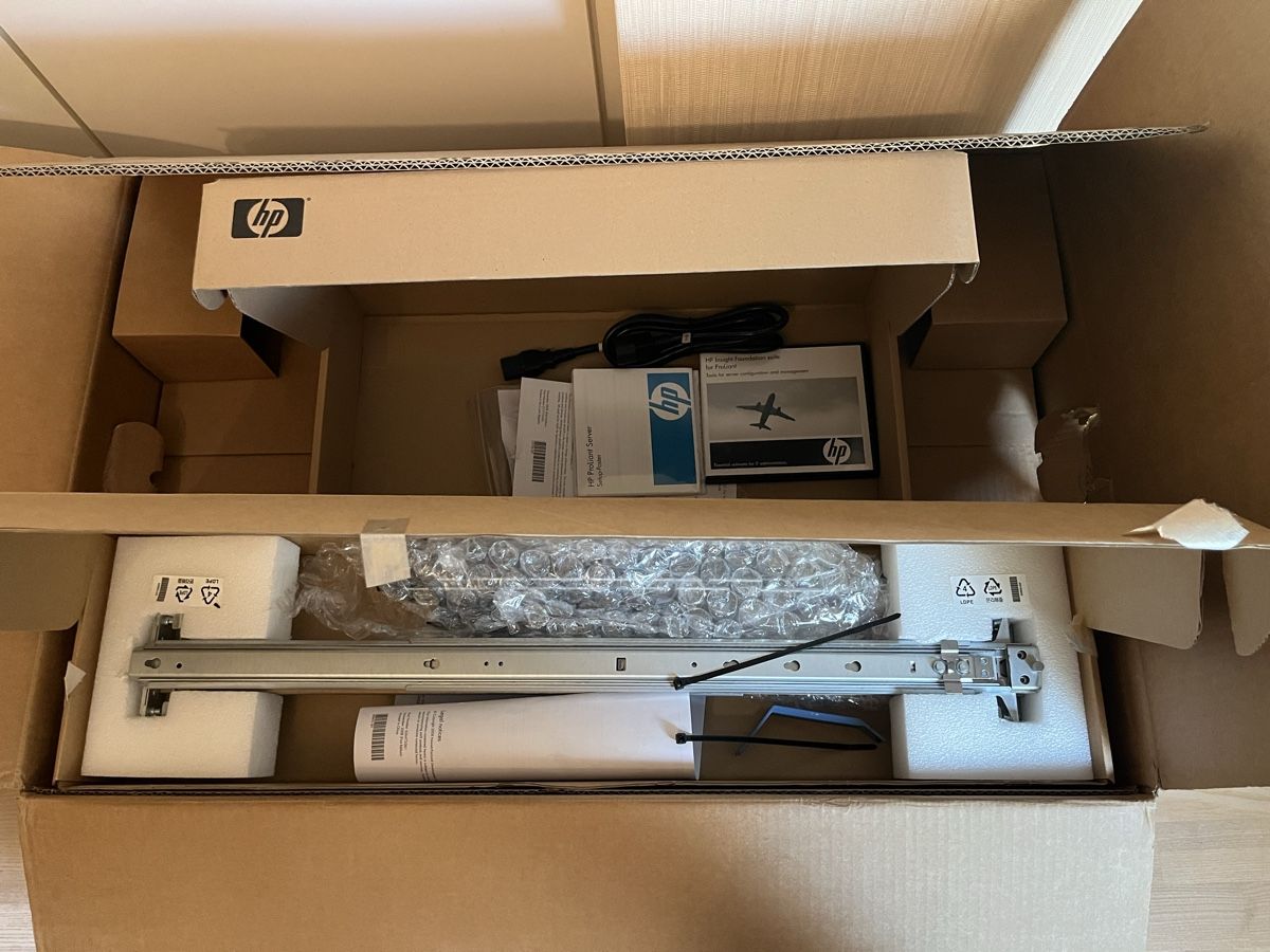 Hewlett Packard Server: 2x HP DL385G5P 2376HE Serveur – Nuovo e nell'imballaggio originale da Penthalaz venduto da salvodj 2