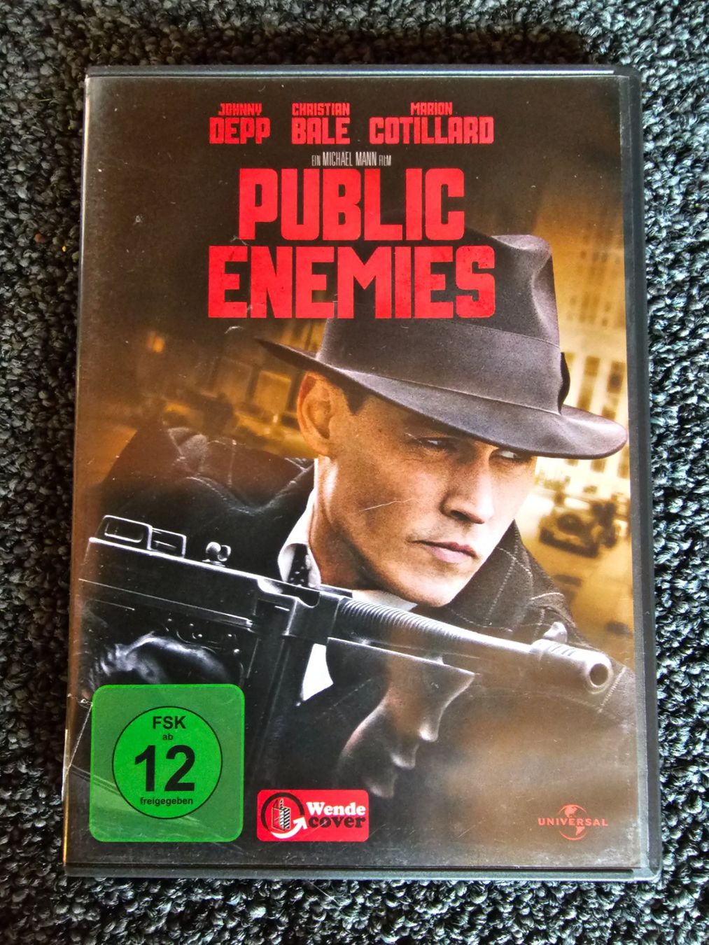 Tutti i DVDs: PUBLIC ENEMIES(13705) – Usato da Ruswil venduto da M71