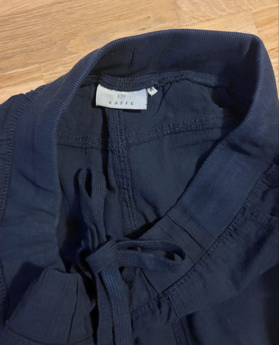 Pantaloni: Stoffhose by KAFFE – Usato da Zürich venduto da stemiche 1