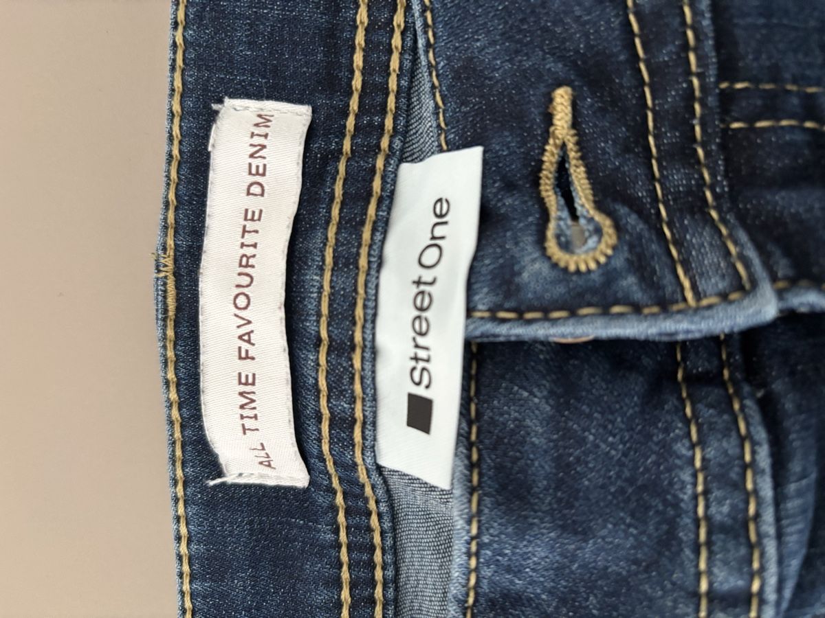 Pantalons: Hose  – D'occasion à Sursee par Zupsa 2