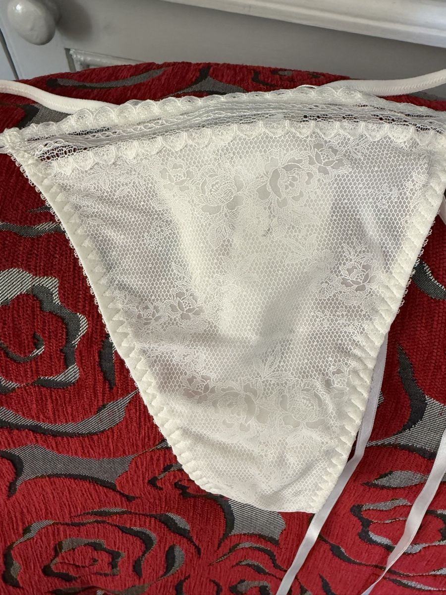 Lise Charmel Sonstige Unterwäsche: Lise Charmel String / neu! / Gr. M – Neu und originalverpackt aus Olten von ale_nb2x 1