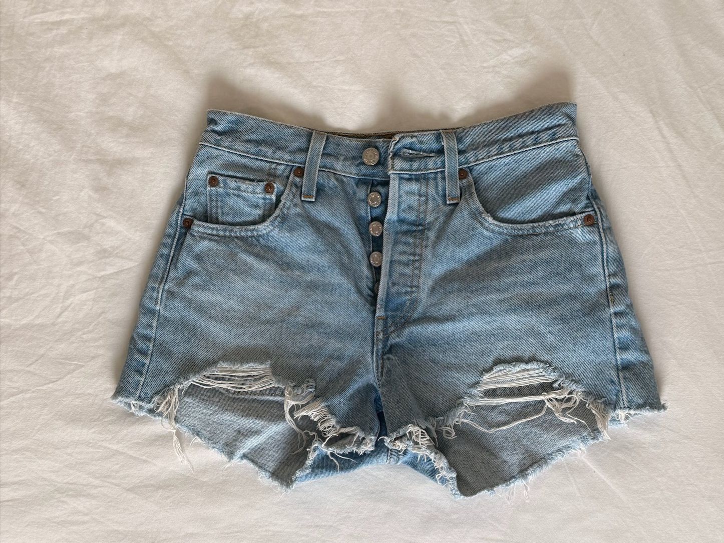 Levi's Hosen: Levis Demin Shorts – Neu (gemäss Beschreibung) aus Buonas von mej_6s67