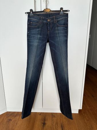 Gucci jeans , size 38, perfect condition