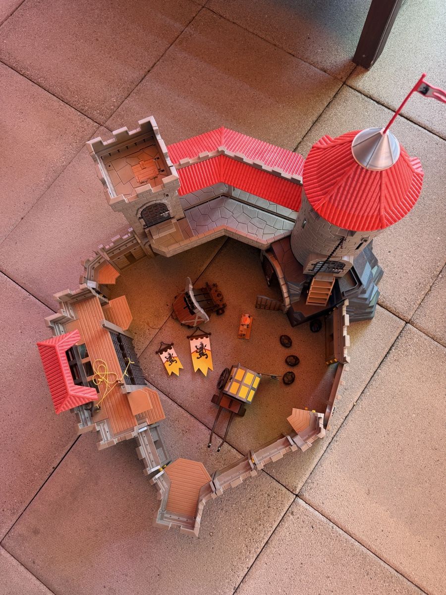Playmobil Jouets: Playmobil Ritterburg Gebraucht – D'occasion à Zürich par ksc_qs68 6