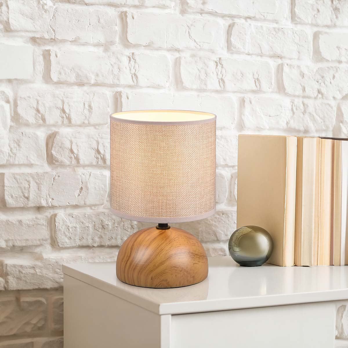 Lampen: Tischleuchte, Holzoptik, 23 cm Höhe – Neu (gemäss Beschreibung) aus Kreuzlingen von Smart-Light