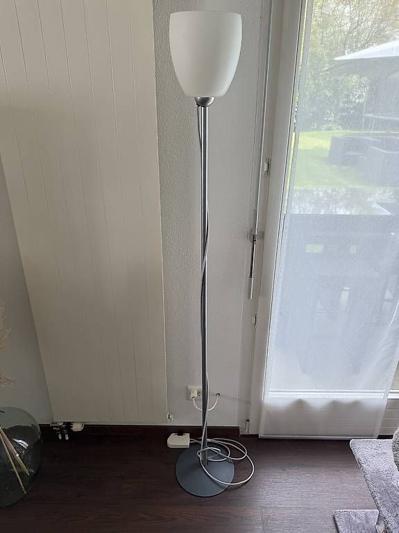 Lampade: Stehlampe – Usato da Staad SG venduto da met_k62l