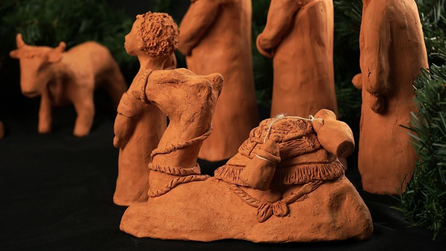 Figurines: Weihnachtskrippe aus Ton bzw. Terrakotta – D'occasion à Rüti ZH par Restwert_Rueti_ZH 3
