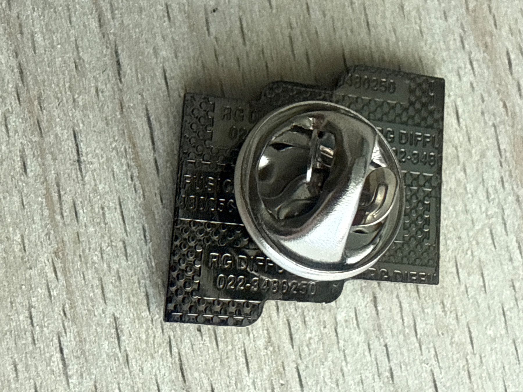Placchette & Badge: Pin  Schützengesellschaft Trachslau – Usato da Glattbrugg venduto da Schweigmatt 1
