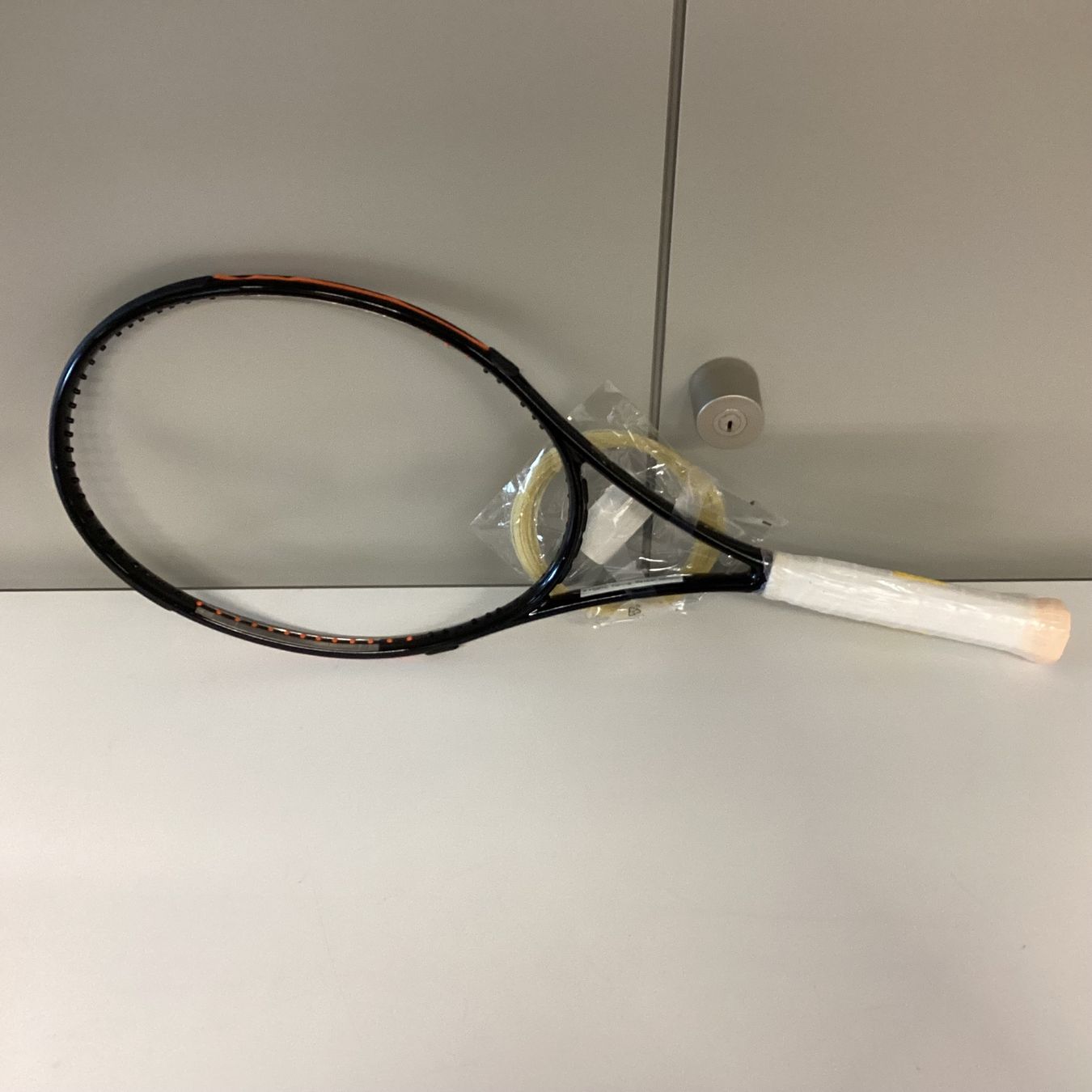 Racchette: Tennisschläger Sample Modell mit Saite -Wiitergäh – Nuovo e nell'imballaggio originale da Zug venduto da GGZatWork