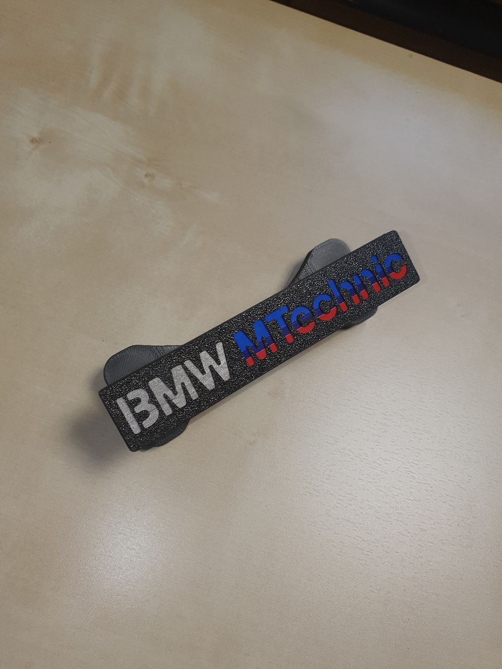 BMW Alle Autoersatzteile: BMW MTechnic Kühlergrill Emblem E30  E28  E34 – Neu und originalverpackt aus Escholzmatt von Mpowerone 1