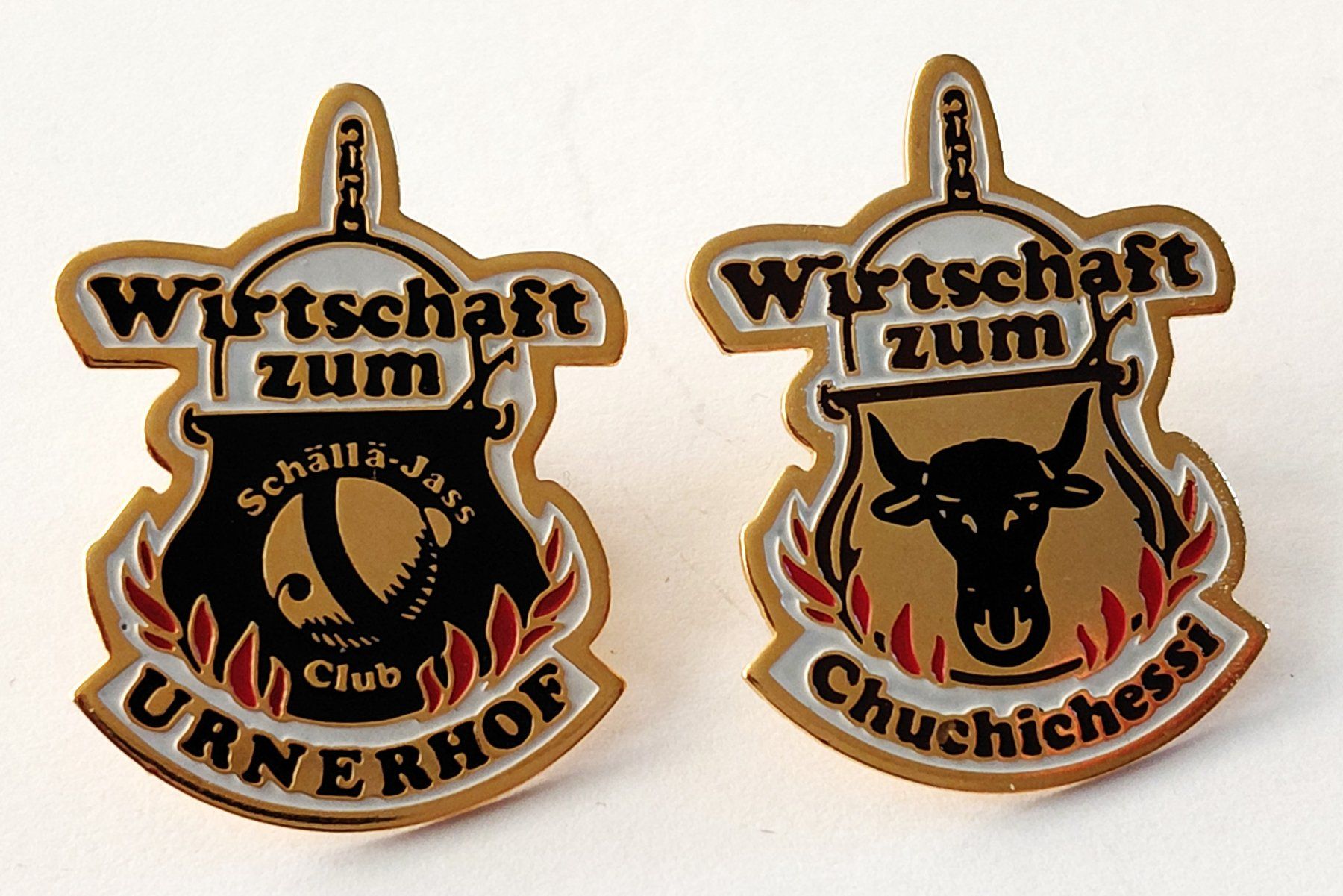 Placchette & Badge: PIN Urnerhof Flüelen – Usato da Luzern venduto da qualifair