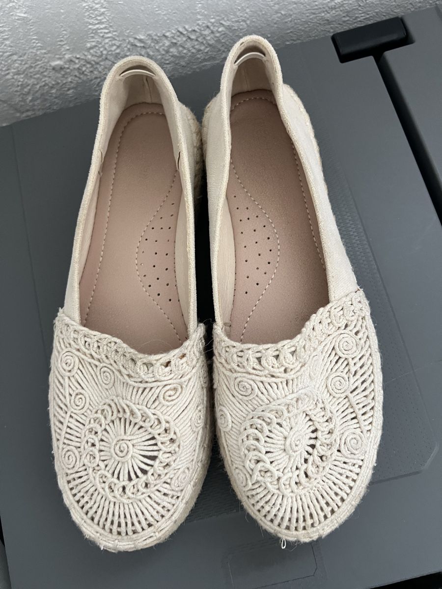 Scarpe da donna: Damen Espadrilles beige mit Flechtmuster 38 – Usato da Altenrhein venduto da jus_mx89