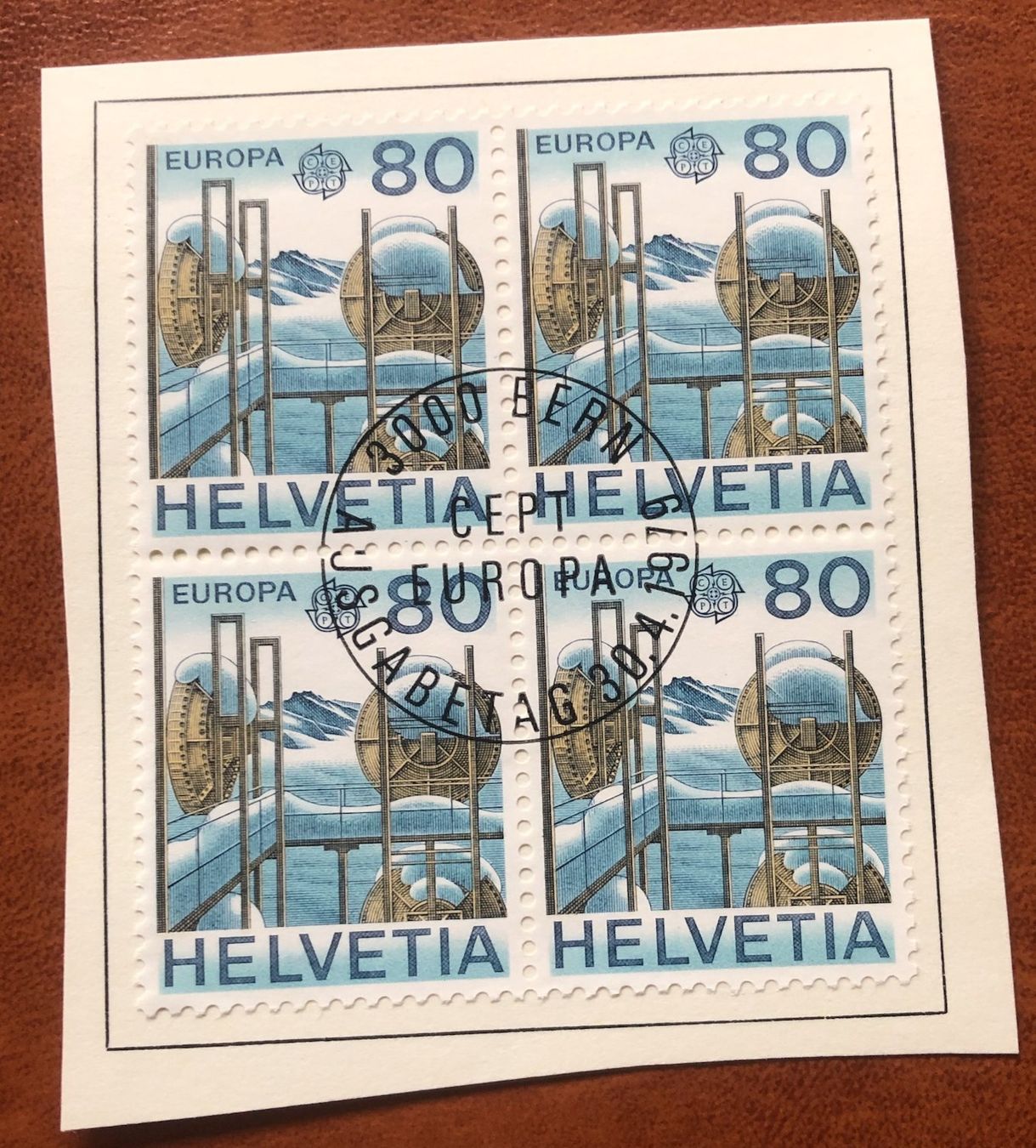 Tutti i francobolli: 4 er Block Nr.631 mit Papier Stempel Bern    – Usato da Aarau venduto da Billa007
