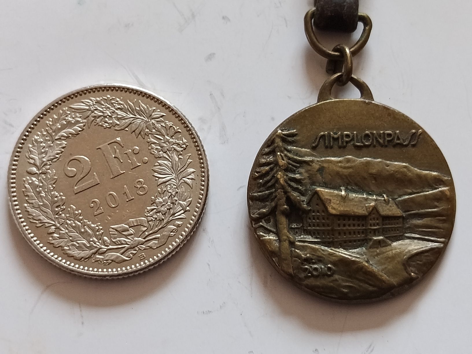 Medaglie: Médaille porte-clés Simplonpass Simplon  – Usato da Bex venduto da Canouille