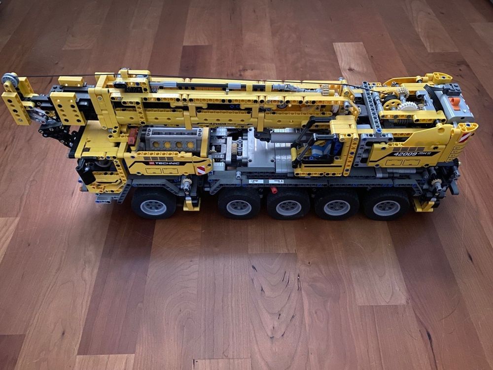 Best HD Pictures about  Lego Technic Schwerlastkran  with No AI Images