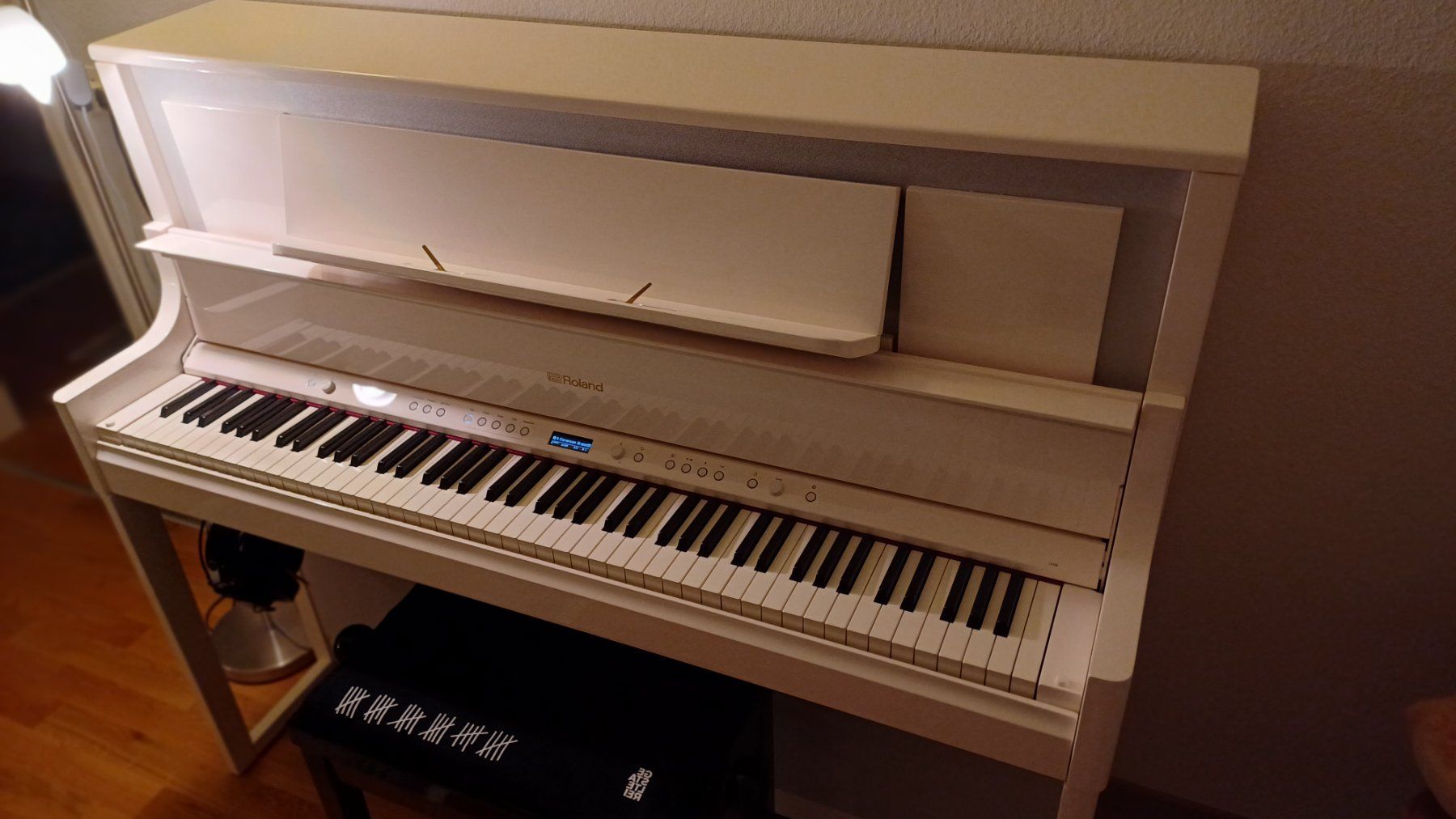 Roland Strumenti musicali: Piano Roland LX 708 – Nuovo (secondo la descrizione) da Zollikerberg venduto da Kaugo 1