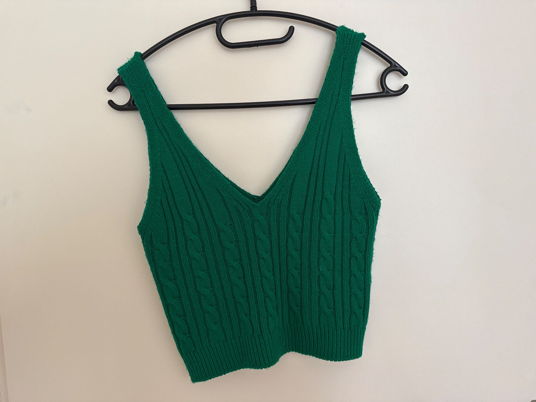 Top: Fame Crop Top M/L – Usato da Horgen venduto da linuxrp 5