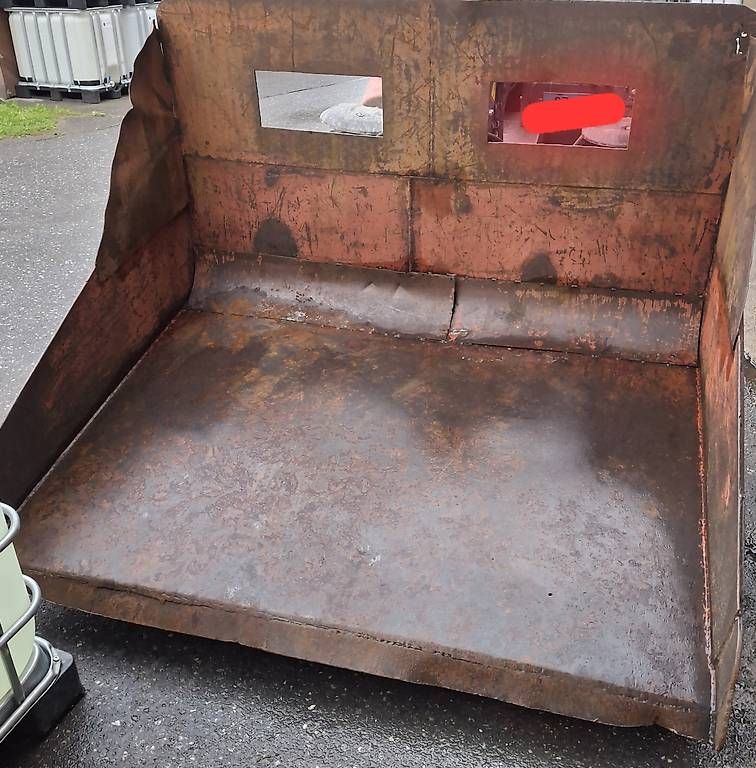 Carrelli elevatori e a forche: Staplerschaufel/Kippschaufel – Usato da Siebnen venduto da Grosswis50