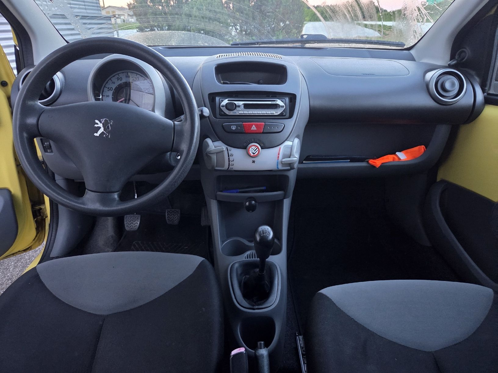 Peugeot Automobili: Peugeot 107 – Usato da Solothurn venduto da LYRELA 5