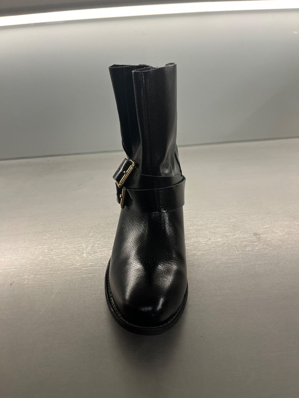 Damenschuhe: Neue Loft37 Stiefeletten Gr.37 – Neu (gemäss Beschreibung) aus St.Gallen von Monrose