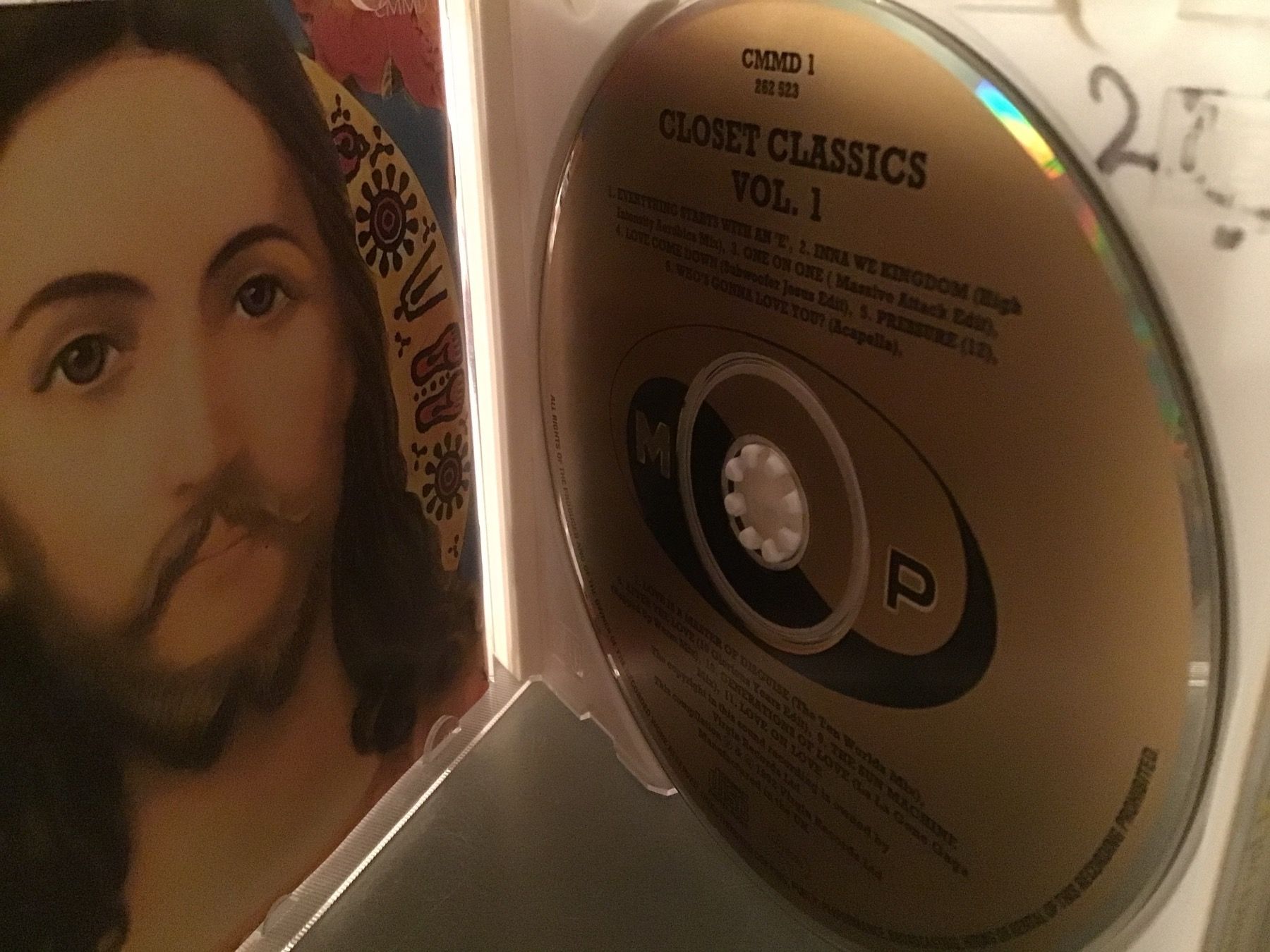 CD: closet classics vol l – Usato da Thierachern venduto da sweden08 2