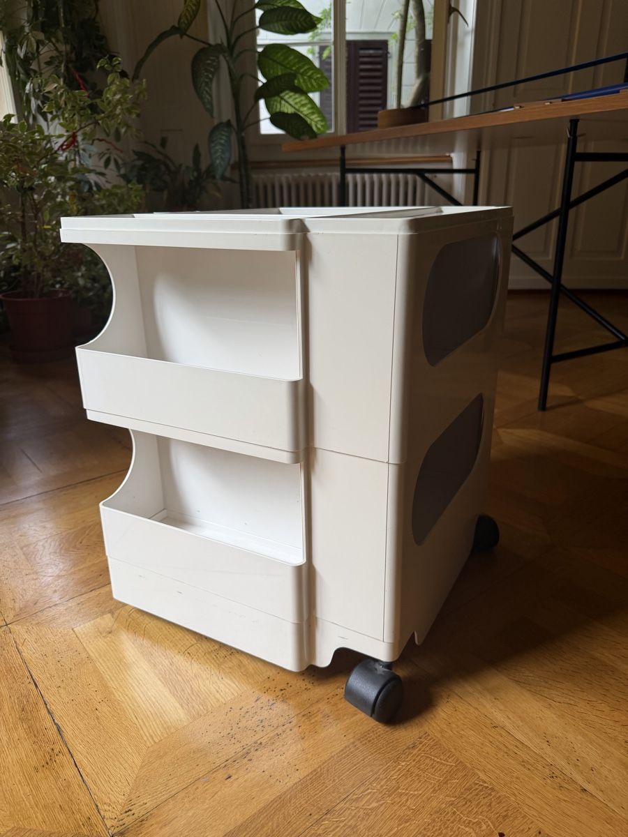 Korpus: Original Joe Colombo Boby B22 Rollcontainer – Gebraucht aus Zürich von mstu08 3