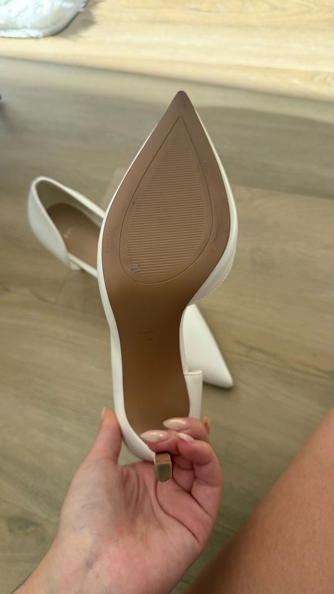 Mango Damenschuhe: Escarpins Mango blancs pointus taille 36 – Neu und originalverpackt aus Biel/Bienne von diana.diana 3