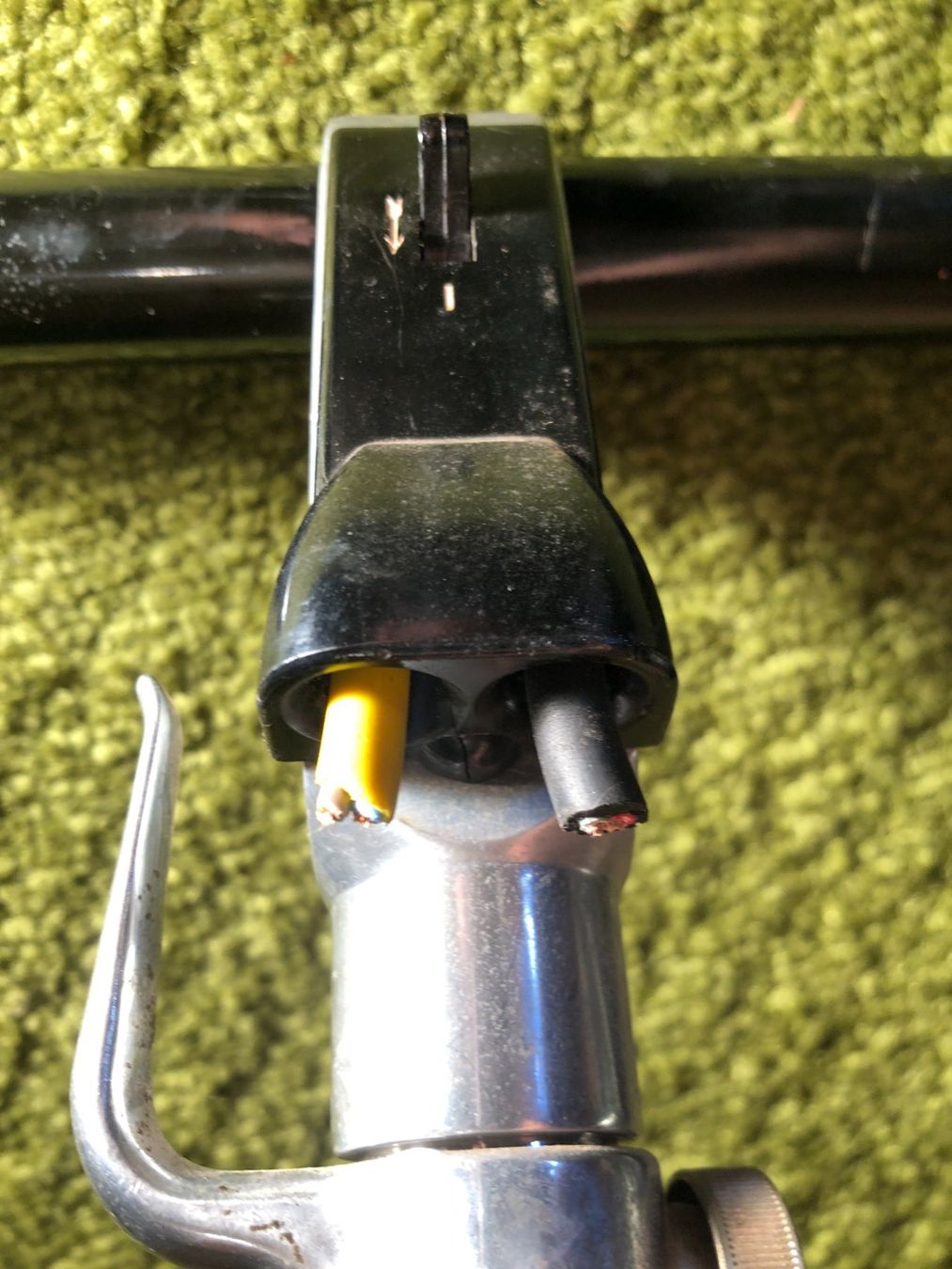 Tutte le macchine: Vintage polisseur de sol ELECTROLUX B6 – Difettoso da Saignelégier venduto da Dubois_Vintage 4