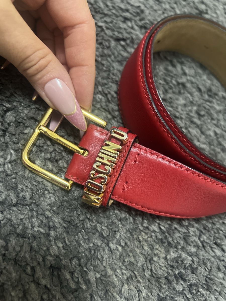Moschino Cinture: Moschino Guertel, rot, Leder, Damenguertel – Usato da Effretikon venduto da Briga.S. 1