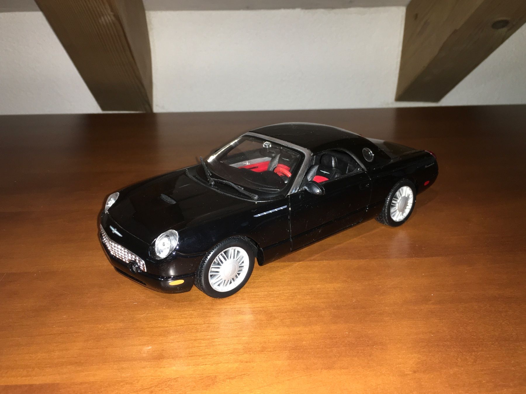 Ford Modellini d'auto: Ford Thunderbird 1/18 – Usato da Wohlen AG venduto da PrivatSammlung
