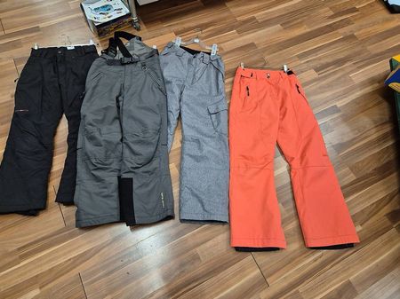 1 Skihose gr 152 nach Wahl