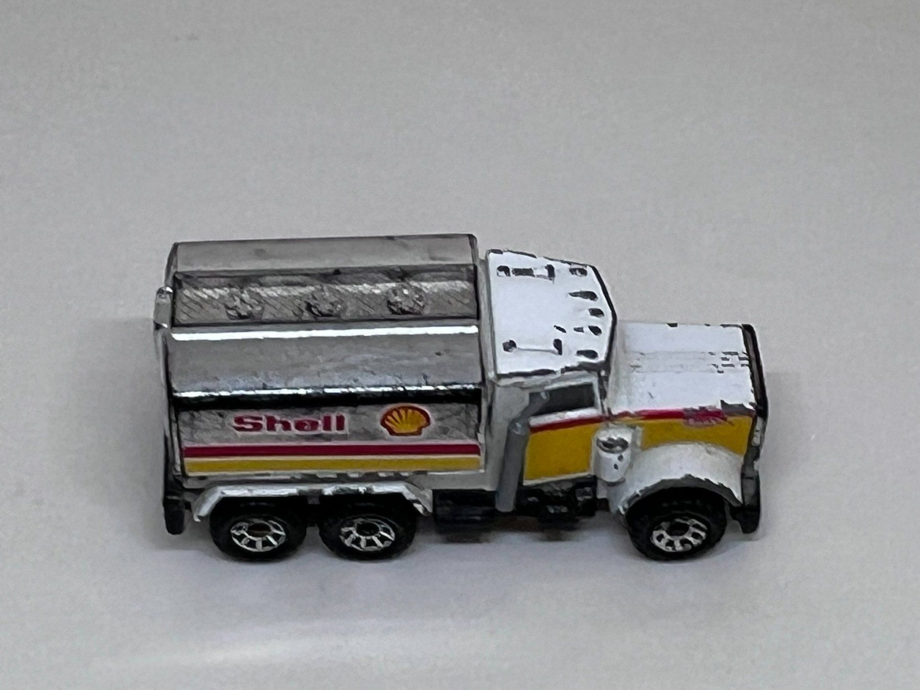 Matchbox Modellini d'auto: Matchbox Peterbilt #292 – Usato da Wildegg venduto da LaaBoutique 1