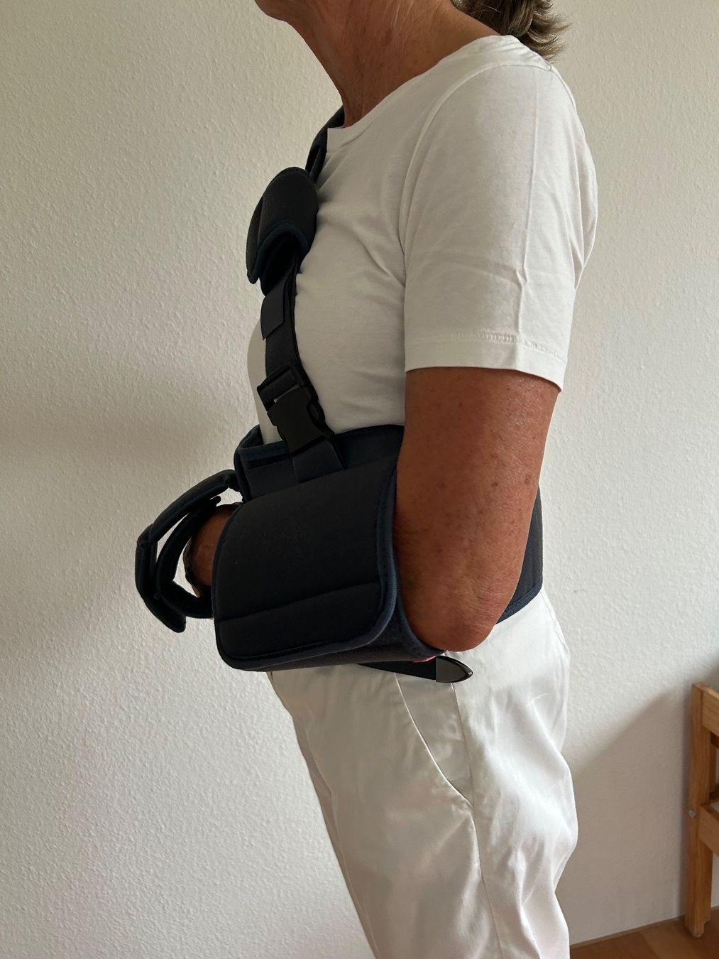 Protezioni & Imbottiture: Schulterorthese Schulterbandage nach Operation – Nuovo (secondo la descrizione) da Zollikon venduto da Moira55 1