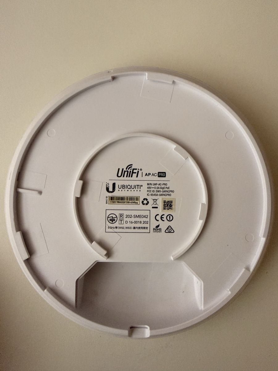 Ubiquiti Wlan: Ubiquiti UniFi AP AC Pro  – Gebraucht aus Langnau am Albis von jor_v5c2