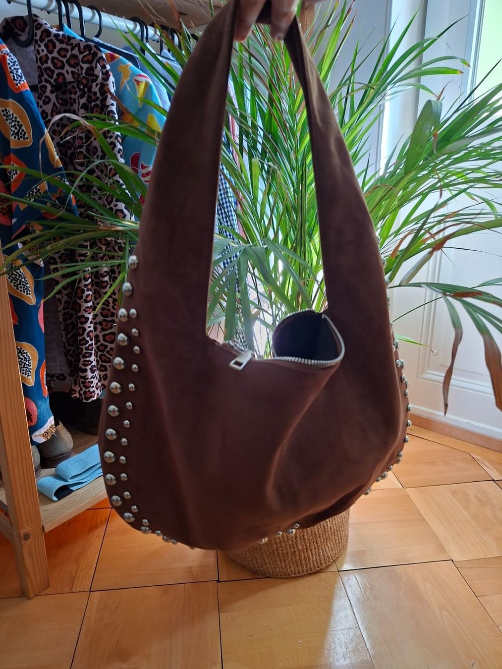 Borse da donna: Braune Nietentasche Vegan – Nuovo e nell'imballaggio originale da Lausanne venduto da bon_cv2n