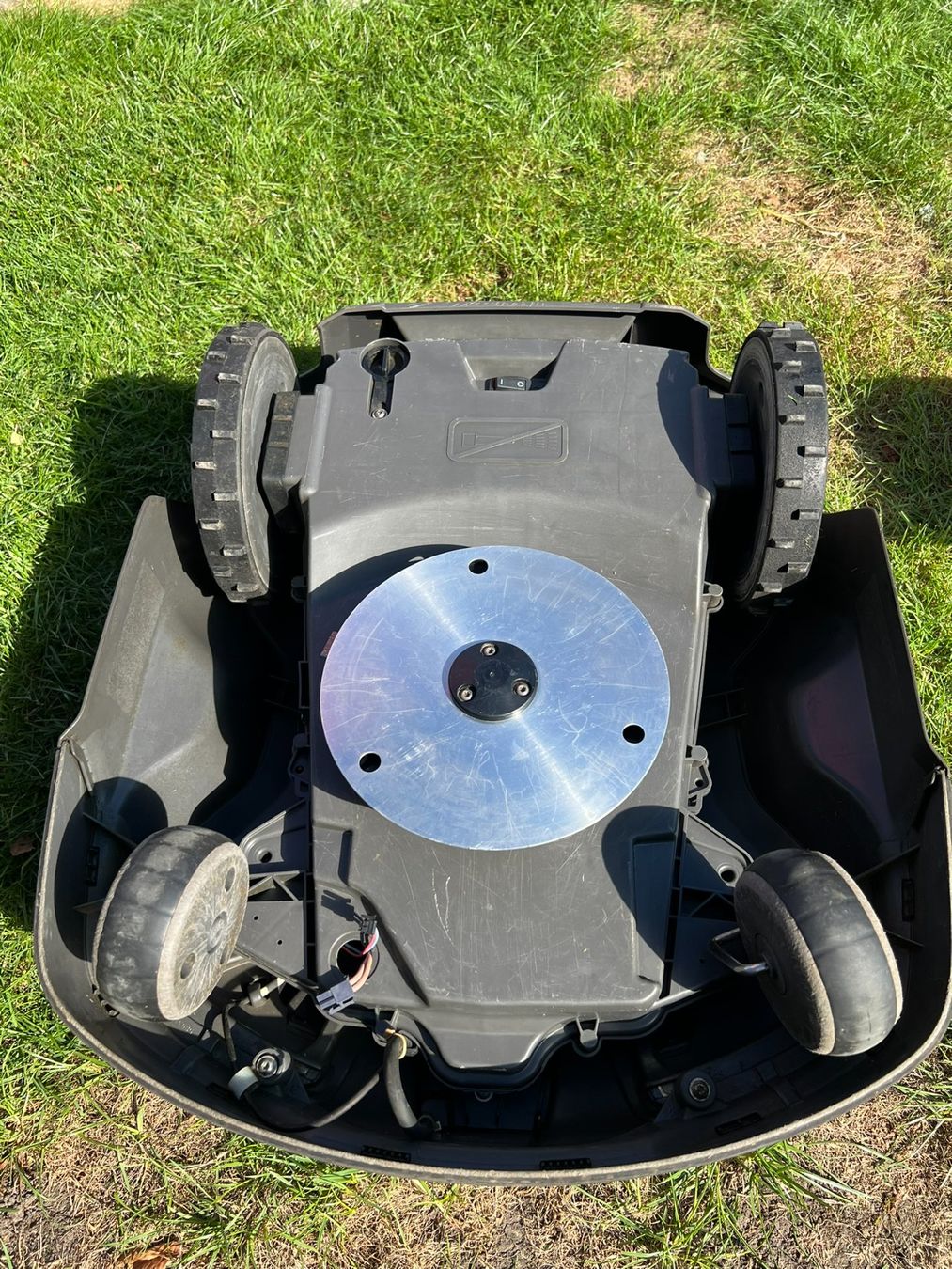 Husqvarna Tagliaerba: Mähroboter - Husqvarna 315X – Usato da Russikon venduto da proxilia 4