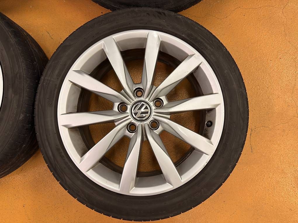 Pneus & Kompletträder: Roues Vw golf 225-45-17 été  – Gebraucht aus Orsières von Daniel1926 4