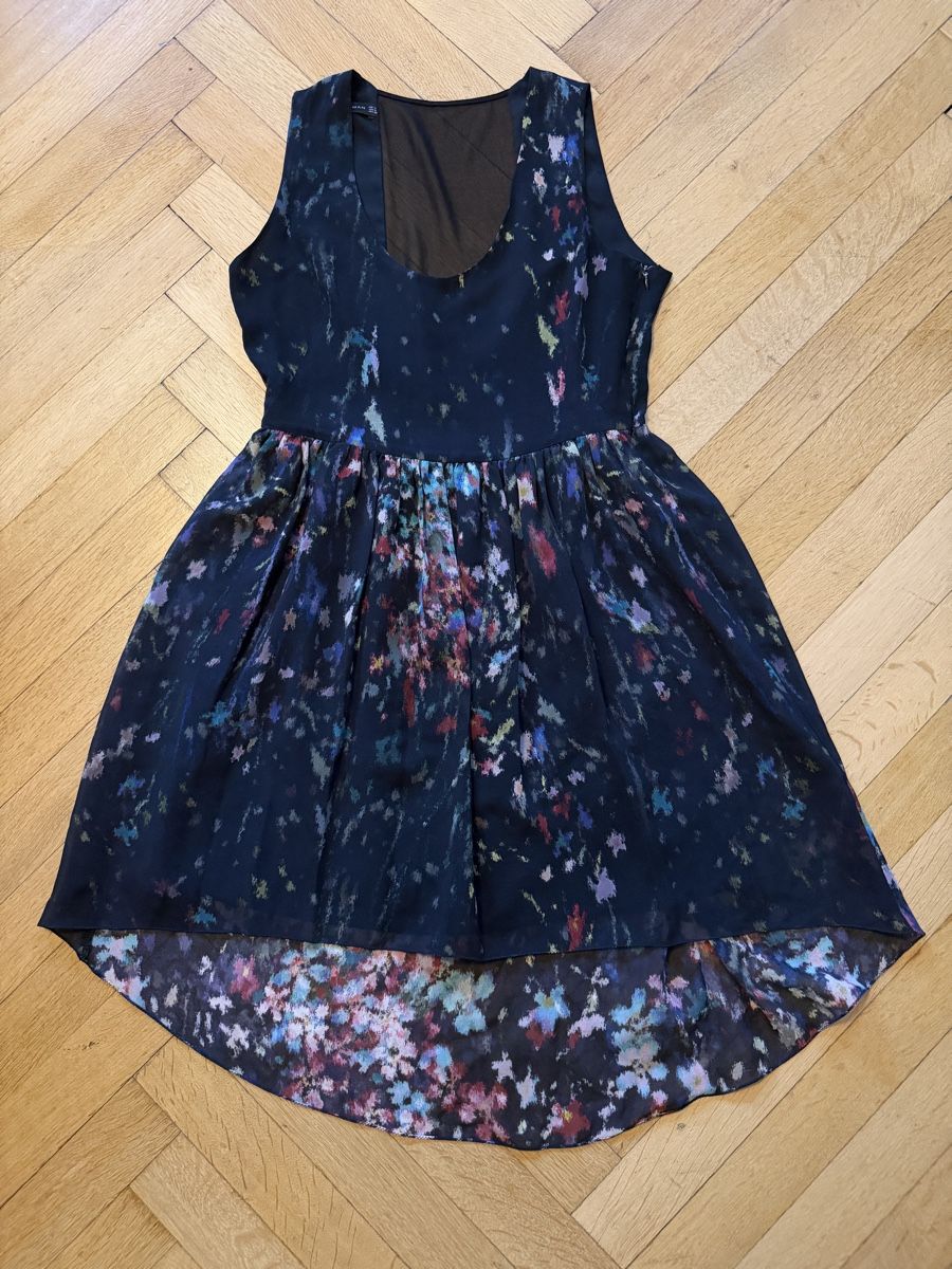 Zara Kleider: Robe Zara Imprimé Fleuri, taille M – Gebraucht aus Lausanne von Stephaniesdressing 1