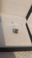 charm Pandora pierres roses 