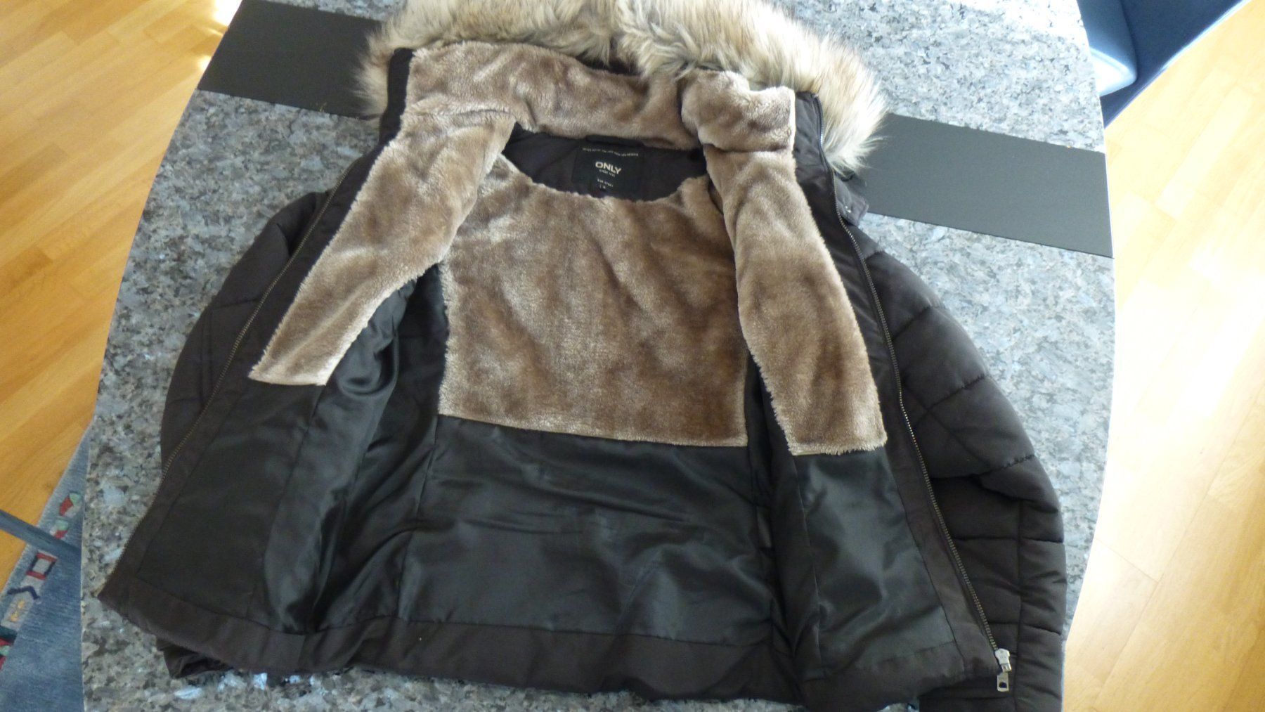 Only Giacche: Damen-Winterjacke schwarz / Only / S – Usato da Triengen venduto da misterpicknicker 1