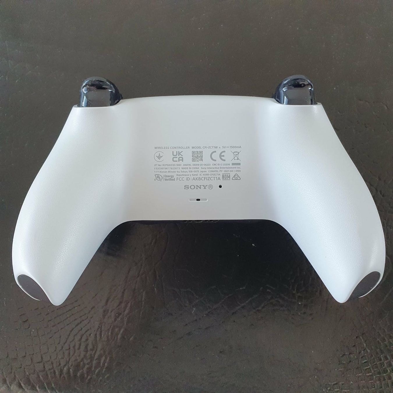 Sony Controller: Manette PS5 endommagée / PS5-Kontroller mit Stickdrift – Usato da Suhr venduto da Lavigie 2