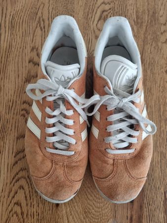 Adidas Gazelle, hell orange, Gr. 39