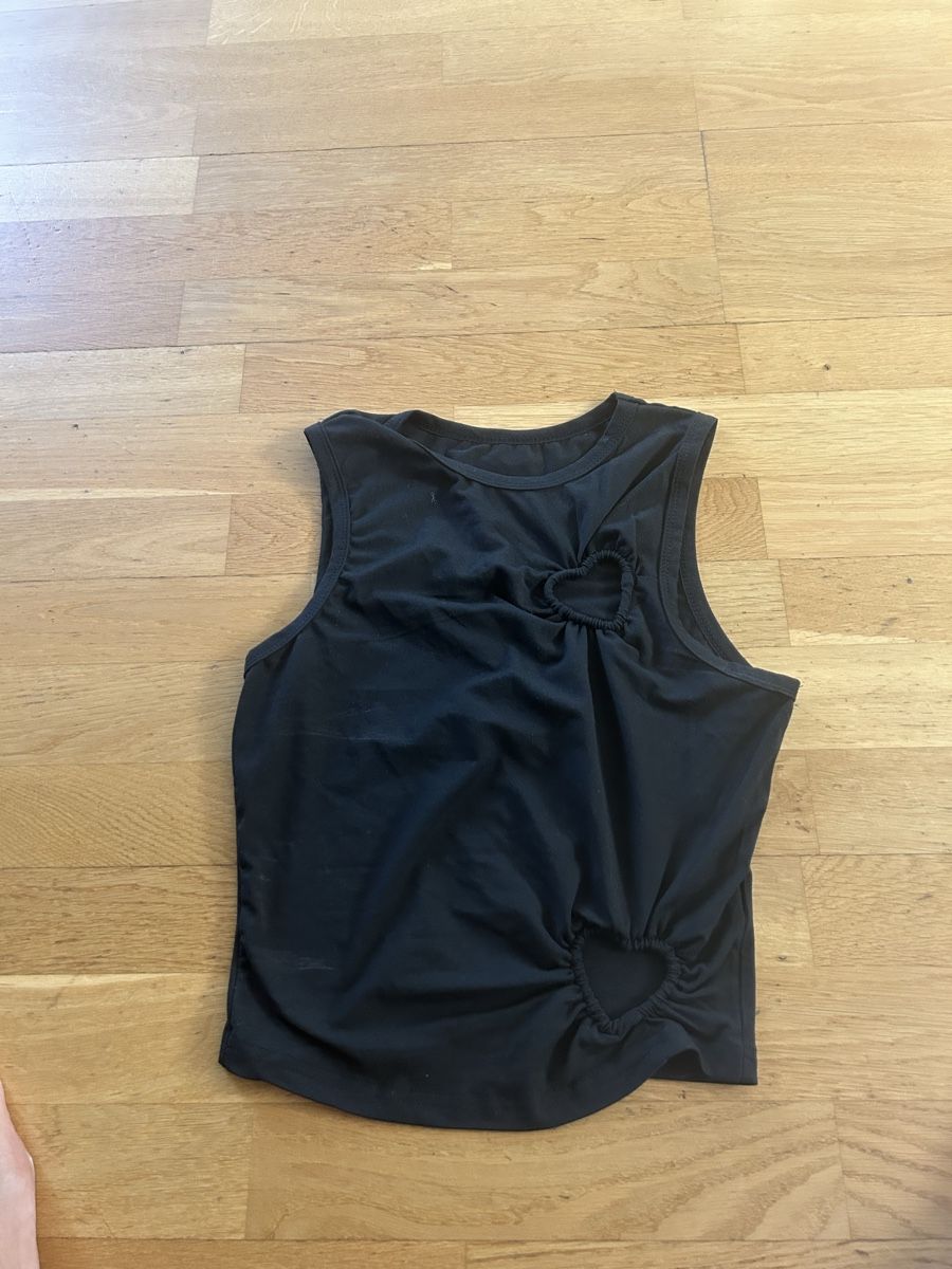 T-shirt: T - shirt set gr s – Usato da Allschwil venduto da selake990673