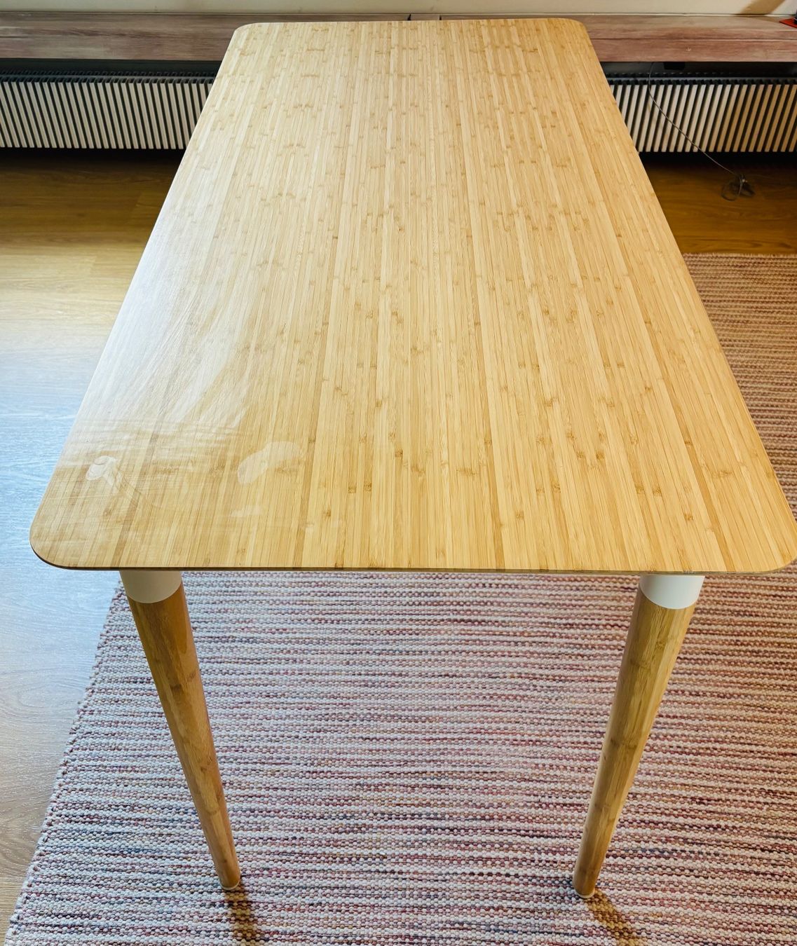 Ikea Scrivanie: IKEA HILVER Schreibtisch aus Bambus – Usato da Winterthur venduto da Althea68