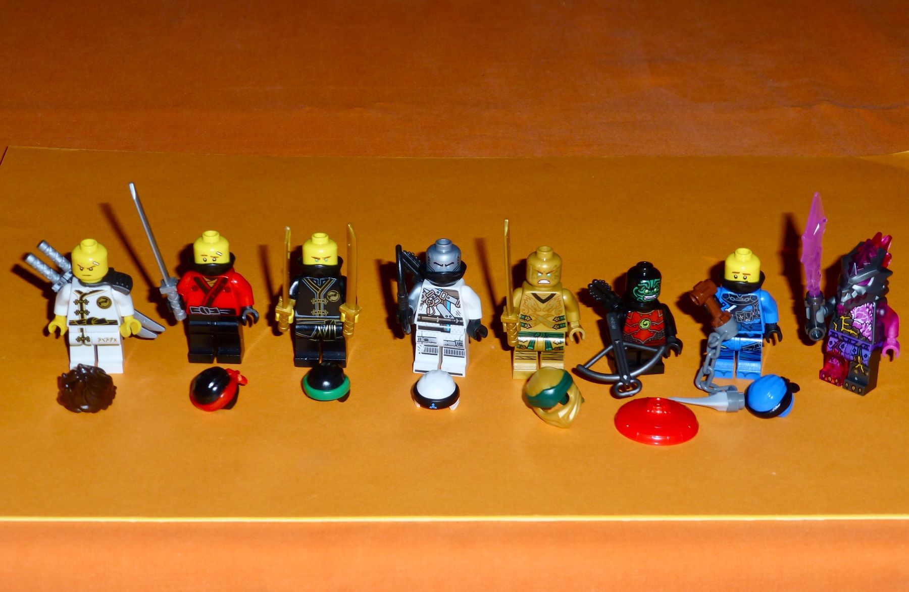 Lego Giocattoli: Lego Ninjago / 8 Minifiguren plus Waffen – Usato da Langnau am Albis venduto da Maugli 4