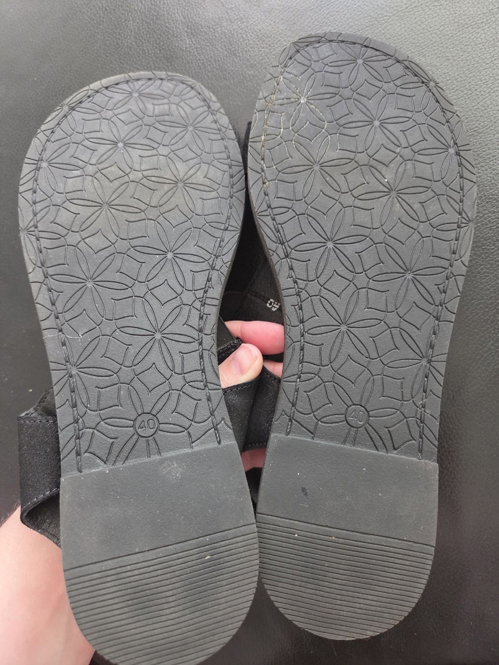 Scarpe da donna: Damensandalen schwarz Grösse 40 neu – Nuovo (secondo la descrizione) da Root venduto da dam_2kmy 1